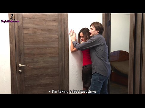 ❤️ Sexy Realtor Sensuly Jerks rẹ obo ati fokii Lakoko ti o n ta iyẹwu Rẹ - Krempai ️ Ohun onihoho didara
