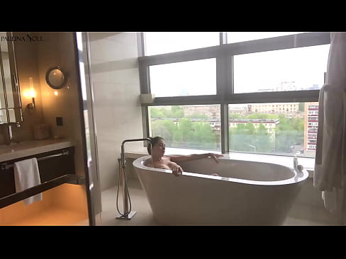❤️ Awqn babe Passionately jerking si pa rẹ obo ni baluwe ️ Ohun onihoho didara